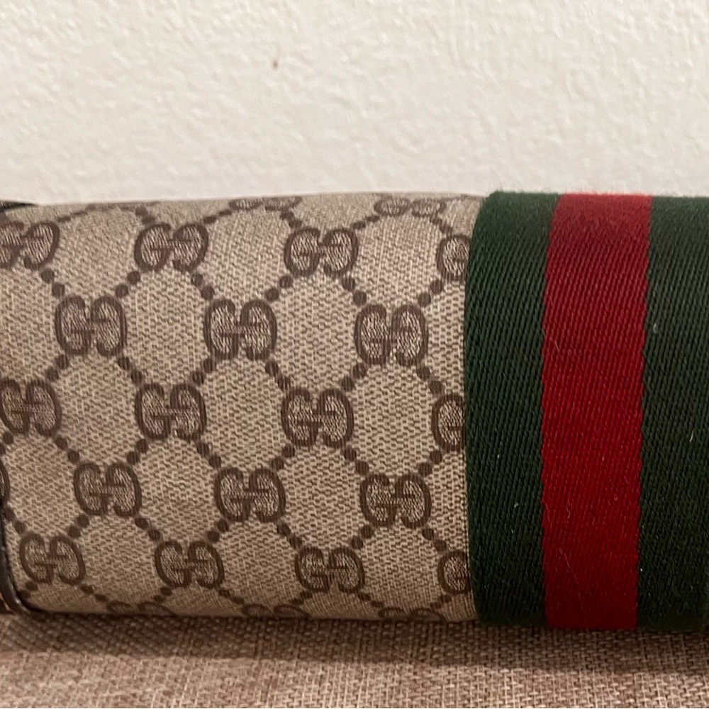 Authentic Gucci Brown Monogram Canvas Clutch with Green and Red Web Stripe - Picture 7 of 7